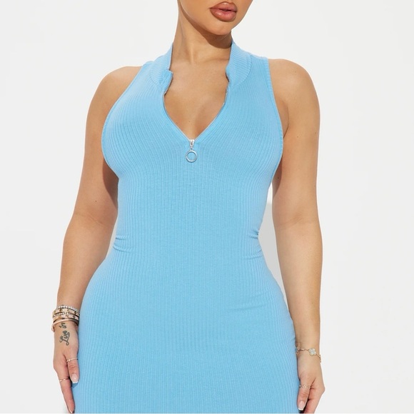 Ribbed Sleeveless Mini Dress with Zipper Detail – Blue – Size Medium - Picture 2 of 4
